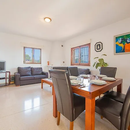 Fabiola - Plusholidays Villa